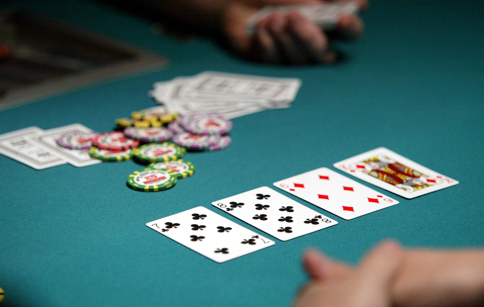 Cách chơi poker - Khám phá bí quyết nghệ thuật chiến thắng